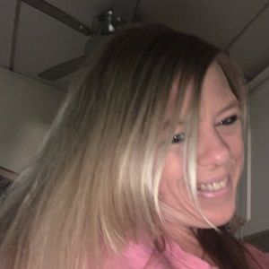 Meet your Posher, Carrie